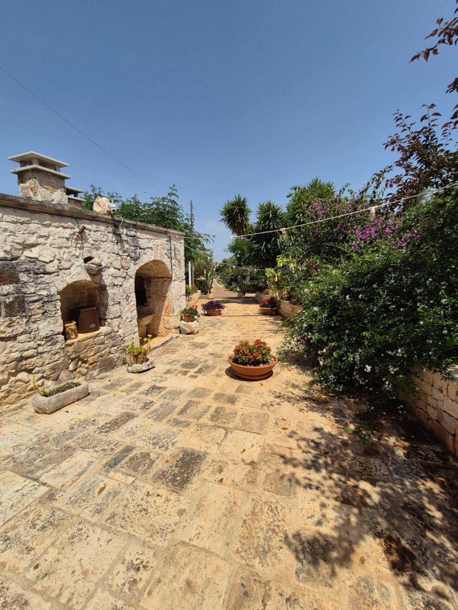 Hostal Il Trullo Di Nonna Lella Castellana Grotte Exterior foto